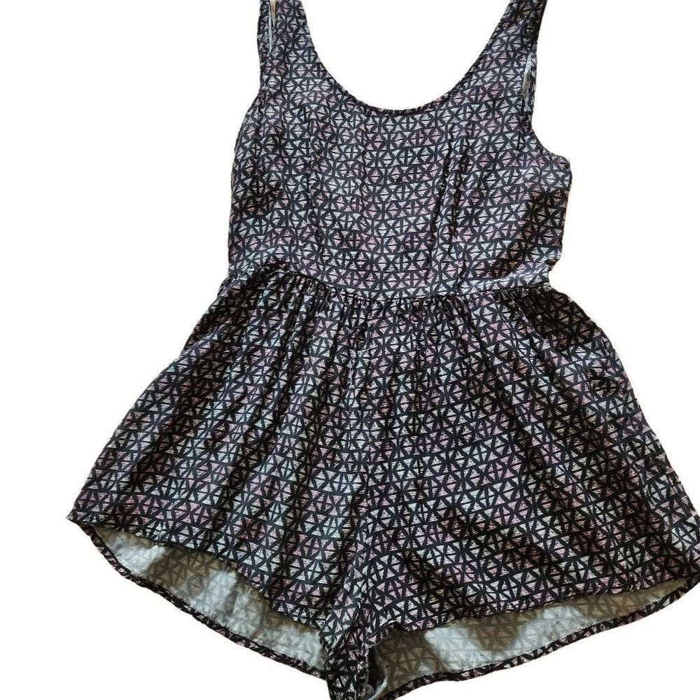 Forever 21 multicolored Romper sleeveless dress Size Small
